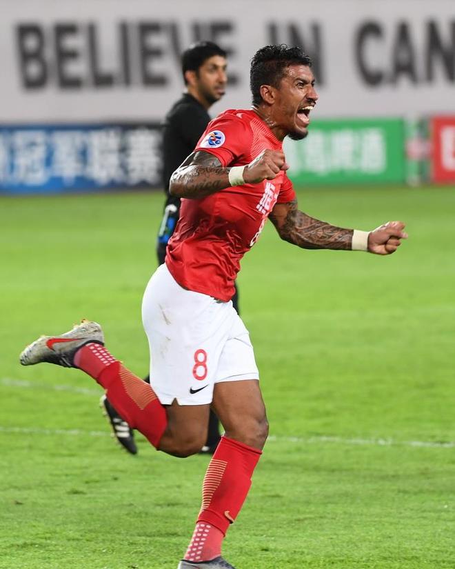 九游娱乐-钱塘鲸鲨队鏖战瓯越黑豹队，拳击总决赛惊险晋级，核心复出即建功。的简单介绍