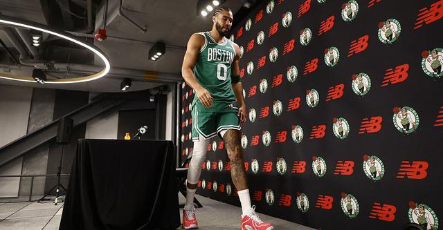 九游体育-塔图姆重返赛场，战术调整首场状态出色，德国队观众沸腾！引发球迷热议的简单介绍